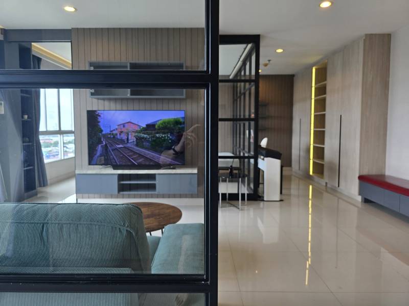 Lumpini Place Rama 4-Kluaynamthai · 1 bedroom · 58 SqM · Floor 22 · Khlong Toei, Bangkok · Photo 2 Lumpini Place Rama 4-Kluaynamthai 1-bedroom Condo in Khlong Toei, Bangkok – photo 2