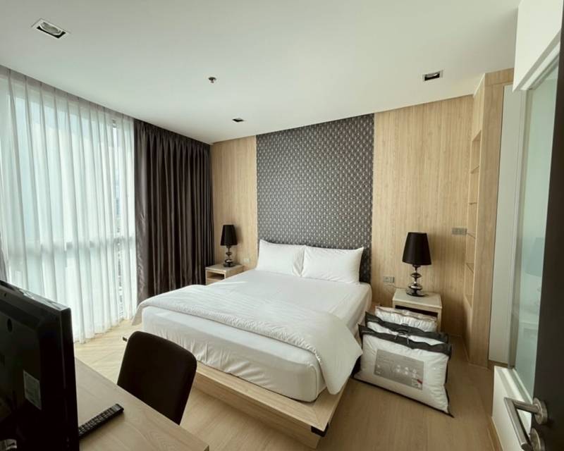 Sky Walk Condominium · 1 bedroom · 51.77 SqM · Khlong Toei, Bangkok · Photo 2 Sky Walk Condominium 1-bedroom Condo in Khlong Toei, Bangkok – photo 2