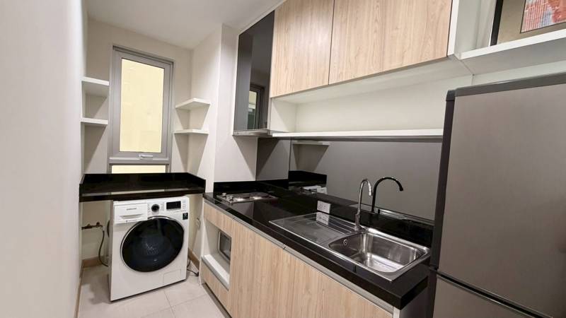 Sky Walk Condominium · 1 bedroom · 51.77 SqM · Khlong Toei, Bangkok · Photo 3 Sky Walk Condominium 1-bedroom Condo in Khlong Toei, Bangkok – photo 3