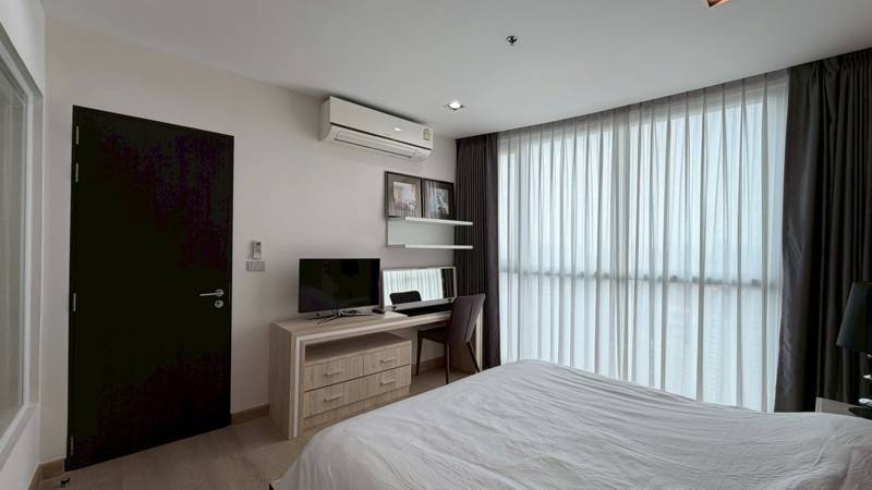 Sky Walk Condominium · 1 bedroom · 51.77 SqM · Khlong Toei, Bangkok · Photo 5 Sky Walk Condominium 1-bedroom Condo in Khlong Toei, Bangkok – photo 5