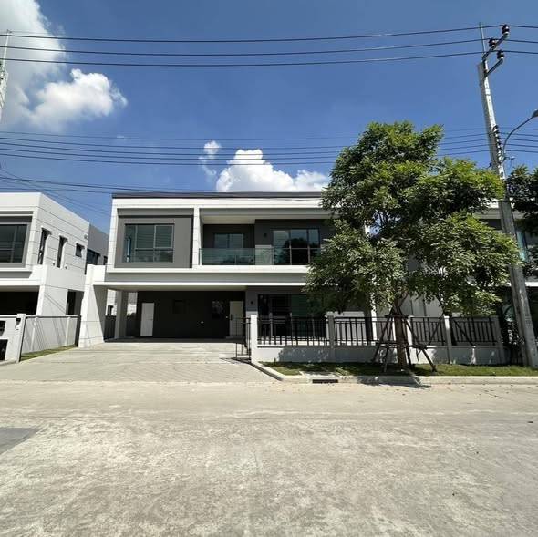 Centro Bangna · 4 bedroom · 289 SqM · Floor 1 · Bang Na, Bangkok · Photo 3 Centro Bangna 4-bedroom Detached House in Bang Na, Bangkok – photo 3
