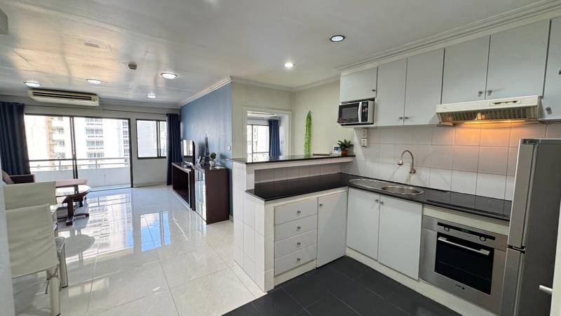 Saranjai Mansion · 1 bedroom · 70 SqM · Floor 15 · Nana, Bangkok · Photo 1 Saranjai Mansion 1-bedroom Condo in Nana, Bangkok – photo 1