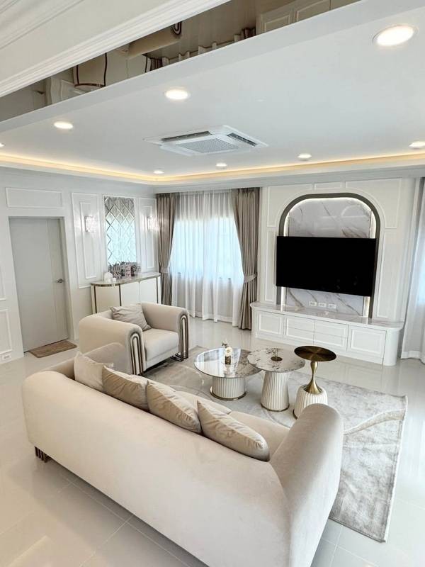 Centro Bangna · 4 bedroom · 280 SqM · Bang Na, Bangkok · Photo 1 Centro Bangna 4-bedroom Detached House in Bang Na, Bangkok – photo 1