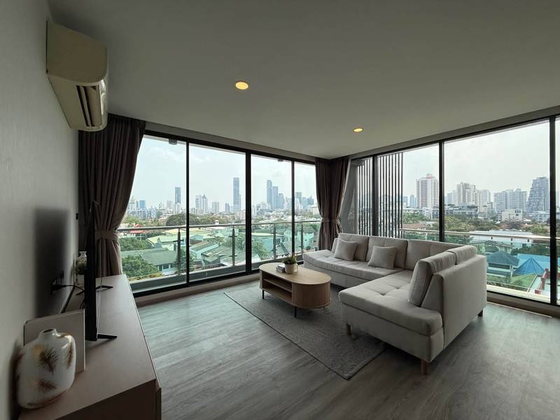 The TEAK Sukhumvit 39 · 3 bedroom · 124.65 SqM · Floor 8 · Phrom Phong, Bangkok · Photo 2 The TEAK Sukhumvit 39 3-bedroom Condo in Phrom Phong, Bangkok – photo 2