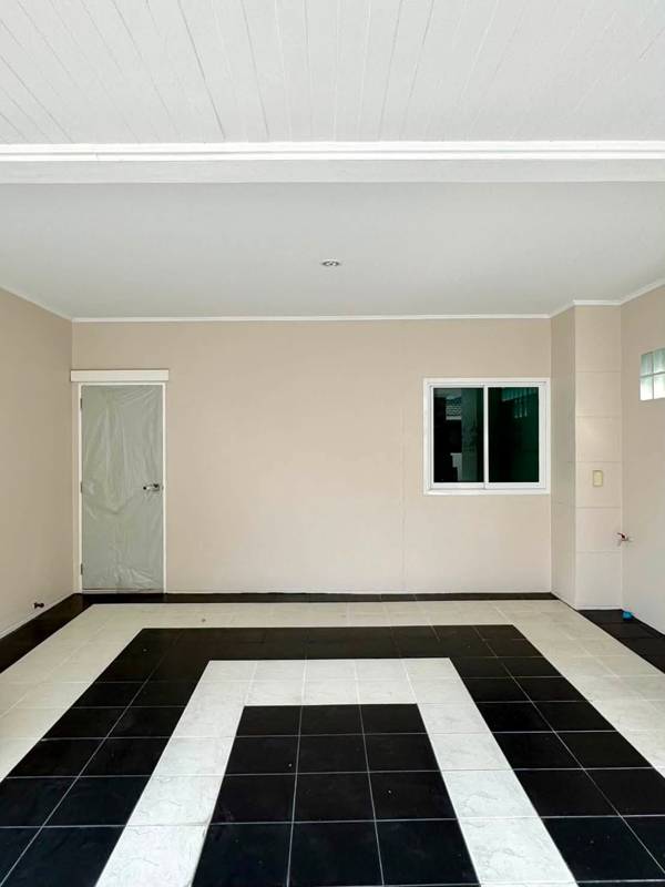 Preecha Suwintawong Village · 2 bedroom · 204 SqM · Photo 3 Preecha Suwintawong Village 2-bedroom Detached House – photo 3
