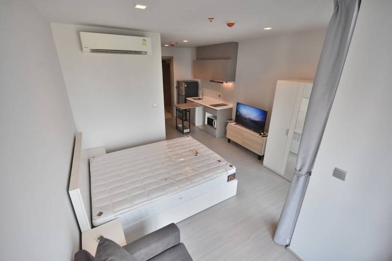 Life Asoke-Rama 9 · 1 bedroom · 26 SqM · Floor 38 · Chatuchak, Bangkok · Photo 1 Life Asoke-Rama 9 1-bedroom Condo in Chatuchak, Bangkok – photo 1