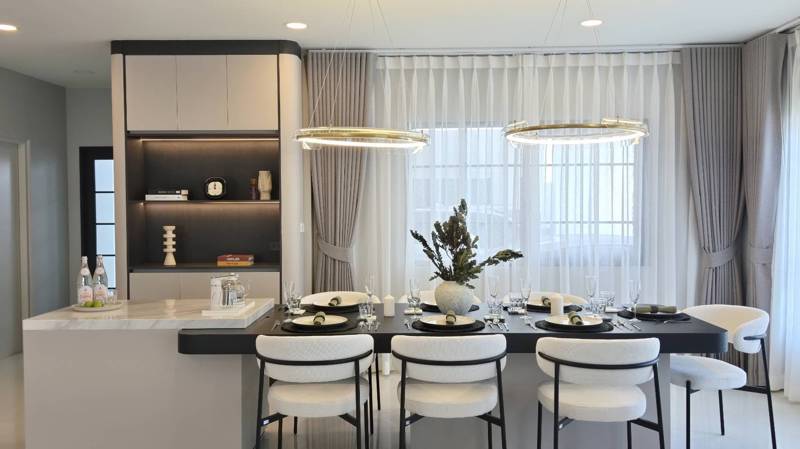 Centro Bangna · 4 bedroom · 280 SqM · Floor 2 · Bang Na, Bangkok · Photo 3 Centro Bangna 4-bedroom Commercial Building in Bang Na, Bangkok – photo 3