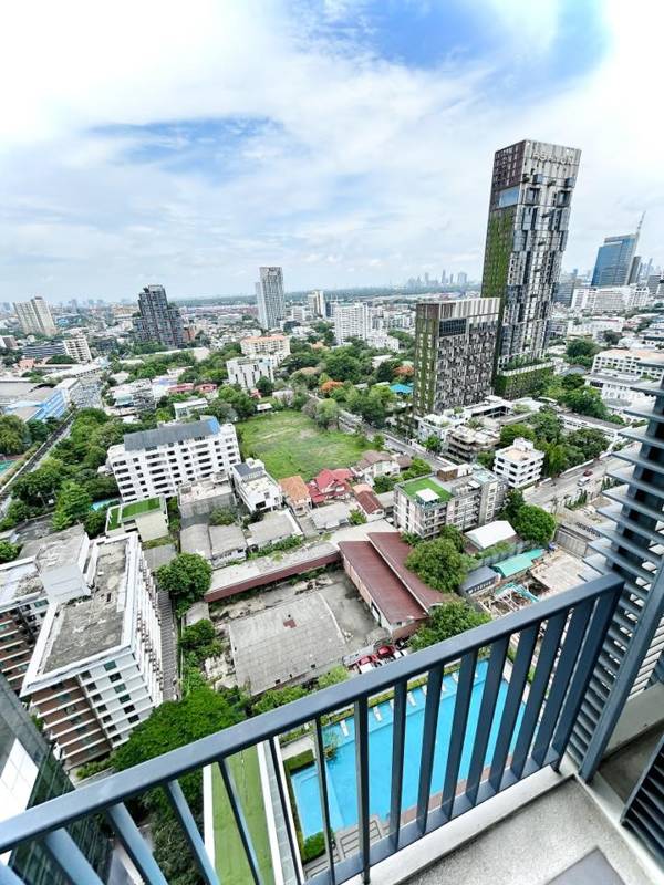 Siri at Sukhumvit · 2 bedroom · 70 SqM · Floor 24 · Khlong Toei, Bangkok · Photo 2 Siri at Sukhumvit 2-bedroom Condo in Khlong Toei, Bangkok – photo 2