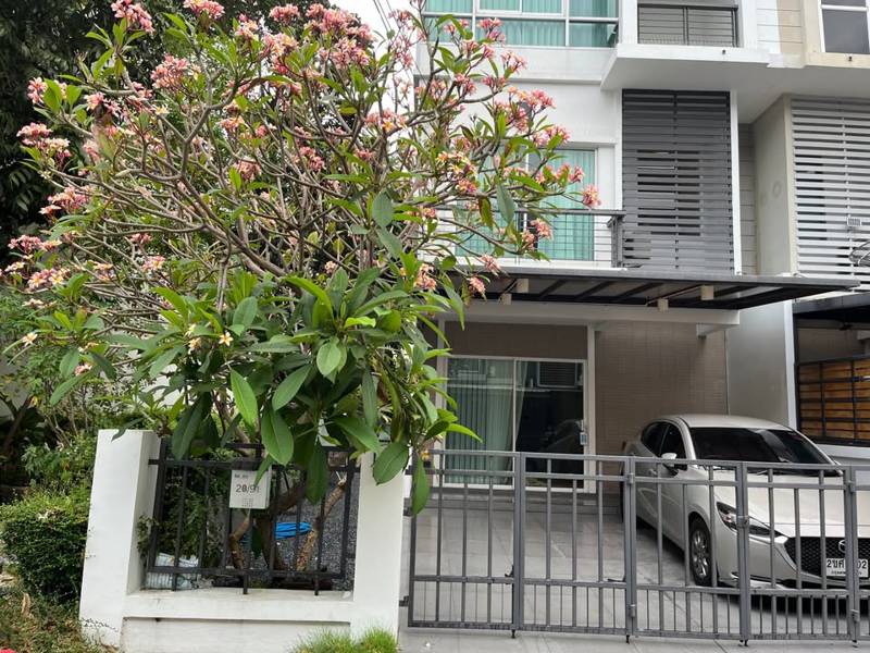 The Metro Rama 9 · 3 bedroom · 104 SqM · Floor 3 · Rama 9, Bangkok · Photo 1 The Metro Rama 9 3-bedroom Townhouse in Rama 9, Bangkok – photo 1