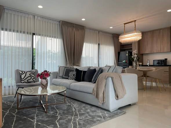 Burasiri Krungthep Kreetha · 4 bedroom · 238 SqM · Krungthep Kreetha, Bangkok · Photo 3 Burasiri Krungthep Kreetha 4-bedroom Townhouse in Krungthep Kreetha, Bangkok – photo 3