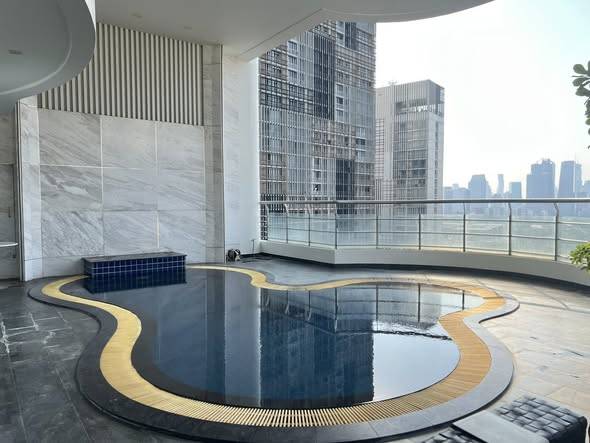 Le Raffine Sukhumvit 24 · 3 bedroom · 371 SqM · Floor 21 · Phrom Phong, Bangkok · Photo 2 Le Raffine Sukhumvit 24 3-bedroom Condo in Phrom Phong, Bangkok – photo 2