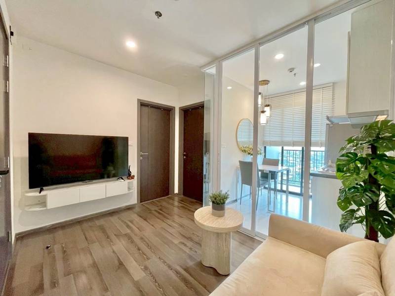The Base Park West Sukhumvit 77 · 1 bedroom · 31 SqM · Floor 33 · Suan Luang, Bangkok · Photo 1 The Base Park West Sukhumvit 77 1-bedroom Condo in Suan Luang, Bangkok – photo 1
