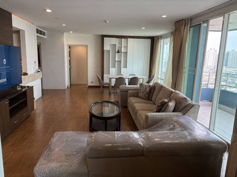 Watermark Chaophraya River · 3 bedroom · 170 SqM · Khlong San, Bangkok · Photo 3 Watermark Chaophraya River 3-bedroom Townhouse in Khlong San, Bangkok – photo 3