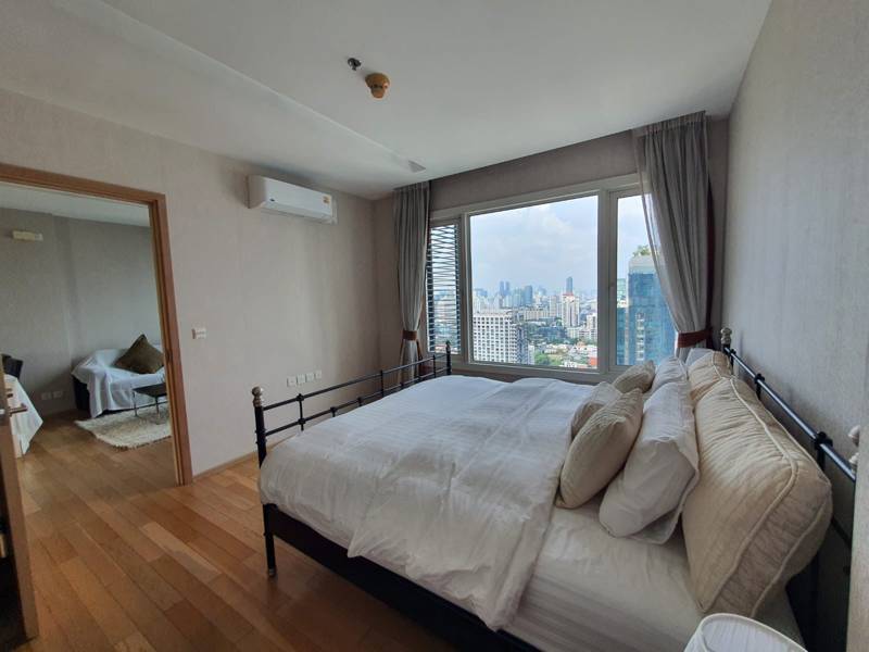 Siri at Sukhumvit · 1 bedroom · 51.8 SqM · Floor 33 · Khlong Toei, Bangkok · Photo 3 Siri at Sukhumvit 1-bedroom Condo in Khlong Toei, Bangkok – photo 3