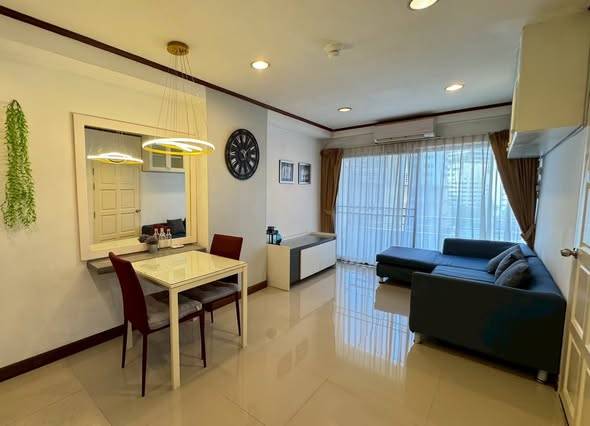 Saranjai Mansion · 1 bedroom · 62 SqM · Floor 8 · Nana, Bangkok · Photo 1 Saranjai Mansion 1-bedroom Condo in Nana, Bangkok – photo 1