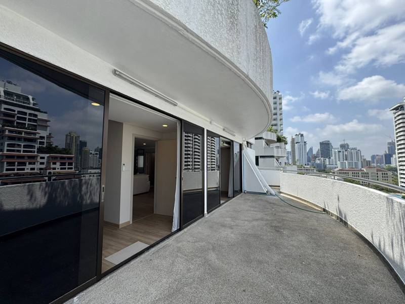 Supalai Place Sukhumvit 39 · 2 bedroom · 135 SqM · Floor 12 · Watthana, Bangkok · Photo 4 Supalai Place Sukhumvit 39 2-bedroom Condo in Watthana, Bangkok – photo 4