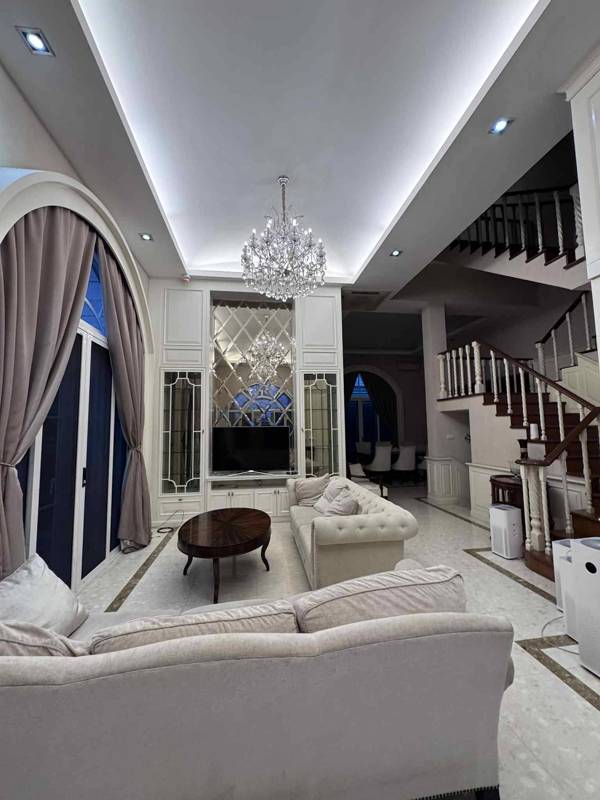 Pool Villa in Sukhumvit 26 · 4 bedroom · 280 SqM · Phrom Phong, Bangkok · Photo 1 Pool Villa in Sukhumvit 26 4-bedroom Detached House in Phrom Phong, Bangkok – photo 1