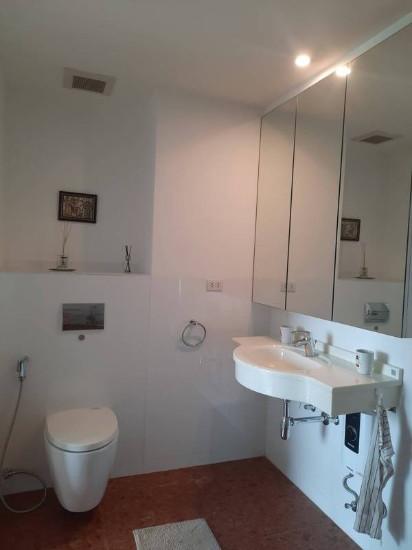 Aguston Sukhumvit 22 · 1 bedroom · 58 SqM · Floor 21 · Phrom Phong, Bangkok · Photo 2 Aguston Sukhumvit 22 1-bedroom Condo in Phrom Phong, Bangkok – photo 2