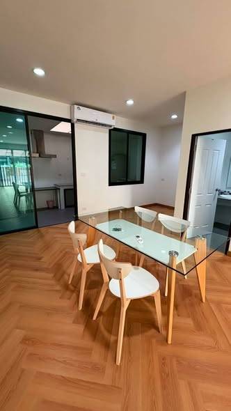 3-Storey Townhouse Near BTS Punnawithi · 4 bedroom · 230 SqM · Floor 3 · Suan Luang, Bangkok · Photo 2 3-Storey Townhouse Near BTS Punnawithi 4-bedroom Townhouse in Suan Luang, Bangkok – photo 2