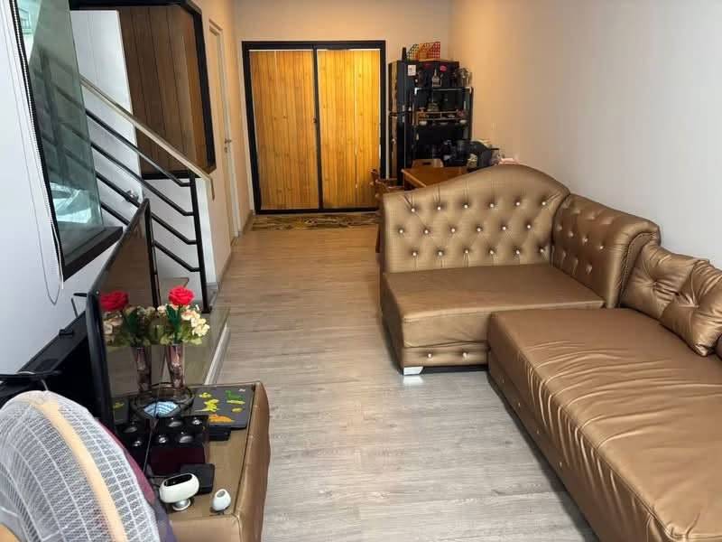 Siri Place Bangna-Theparak · 3 bedroom · 99 SqM · Floor 2 · Photo 2 Siri Place Bangna-Theparak 3-bedroom Townhouse – photo 2
