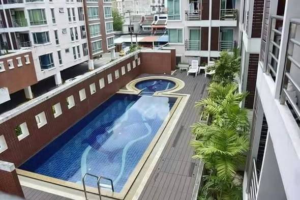 Chateau In Town Ratchada 10 · 1 bedroom · 32 SqM · Ratchada, Bangkok · Photo 3 Chateau In Town Ratchada 10 1-bedroom Condo in Ratchada, Bangkok – photo 3