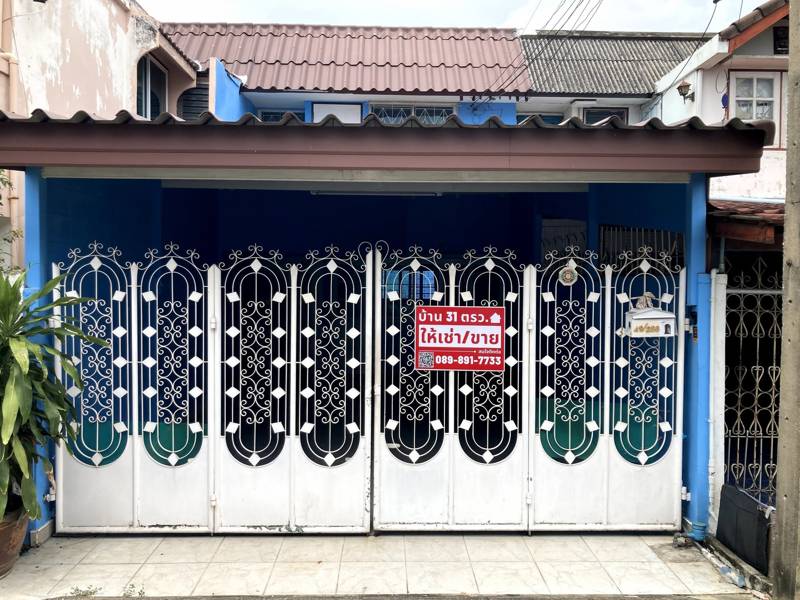 Pet-friendly townhouse near Central Plaza Chaeng Watthana · 2 bedroom · 124 SqM · Floor 2 · Photo 1 Pet-friendly townhouse near Central Plaza Chaeng Watthana 2-bedroom Townhouse – photo 1