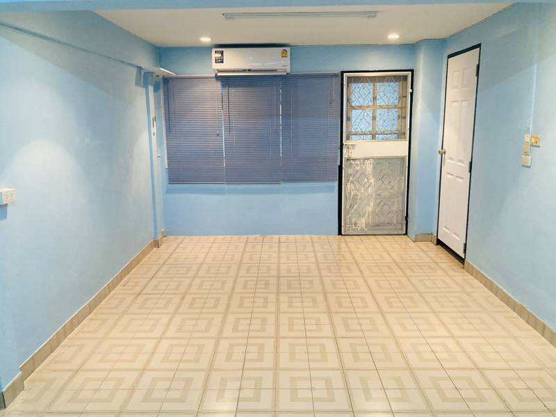 Pet-friendly townhouse near Central Plaza Chaeng Watthana · 2 bedroom · 124 SqM · Floor 2 · Photo 5 Pet-friendly townhouse near Central Plaza Chaeng Watthana 2-bedroom Townhouse – photo 5
