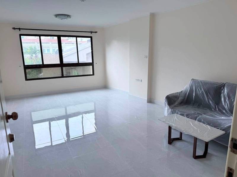 Lumpini Place Narathiwas 24 · 1 bedroom · 34 SqM · Floor 3 · Rama 3, Bangkok · Photo 3 Lumpini Place Narathiwas 24 1-bedroom Condo in Rama 3, Bangkok – photo 3