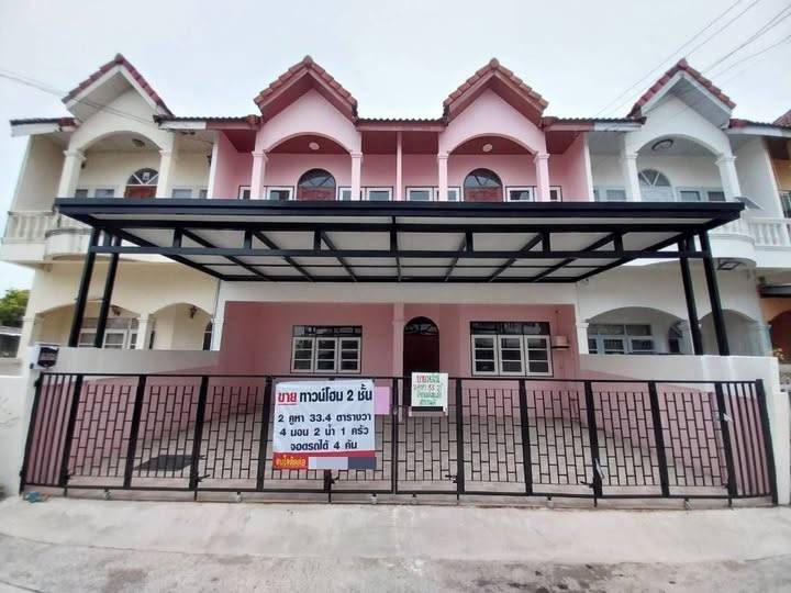 Townhome Renovation Near Wat Vachiravithes Sathiravathanaram · 4 bedroom · 484 SqM · Floor 1 · Photo 1 Townhome Renovation Near Wat Vachiravithes Sathiravathanaram 4-bedroom Townhouse – photo 1