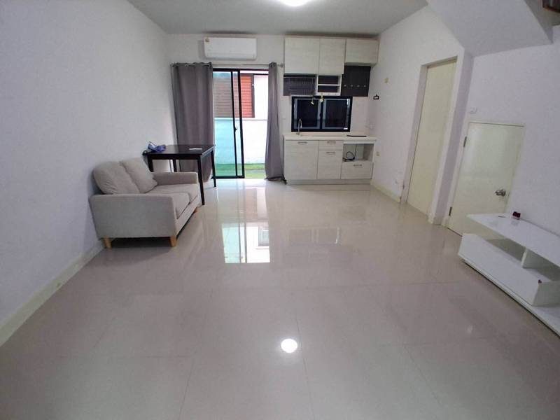 Baan Klang Muang Ramintra · 3 bedroom · Photo 2 Baan Klang Muang Ramintra 3-bedroom Townhouse – photo 2