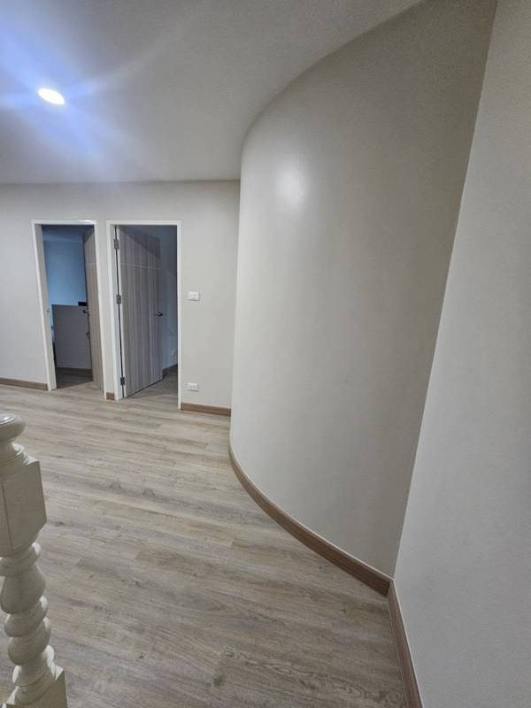 Townhouse near BTS Ekamai · 3 bedroom · 100 SqM · Floor 2 · Photo 3 Townhouse near BTS Ekamai 3-bedroom Office – photo 3