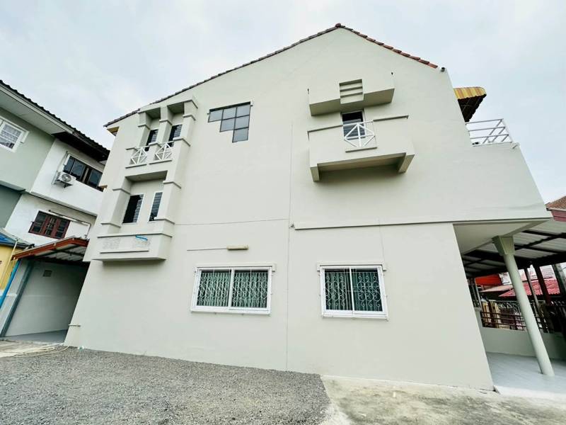 Classic Home · 3 bedroom · 196 SqM · Floor 2 · Photo 3 Classic Home 3-bedroom Townhouse – photo 3