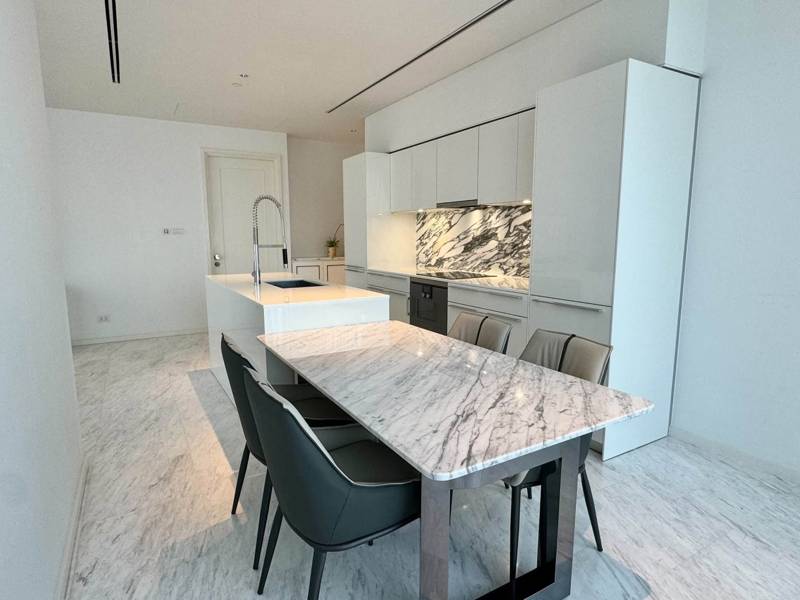 Four Seasons Private Residences · 2 bedroom · 117 SqM · Floor 6 · Sathorn, Bangkok · Photo 2 Four Seasons Private Residences 2-bedroom Condo in Sathorn, Bangkok – photo 2