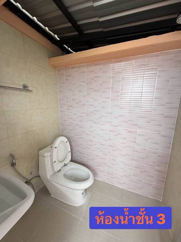 3-Story Commercial Building Near Terminal 21 Rama 3 · 19 SqM · Sathon, Bangkok · Photo 3 3-Story Commercial Building Near Terminal 21 Rama 3 Land in Sathon, Bangkok – photo 3