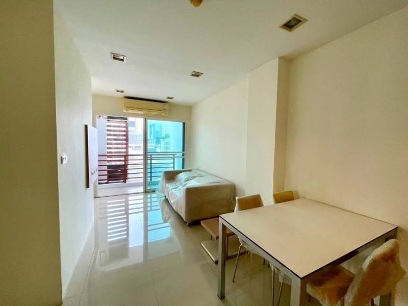 Supreme Condo · 2 bedroom · 59 SqM · Floor 8 · Photo 3 Supreme Condo 2-bedroom Condo – photo 3
