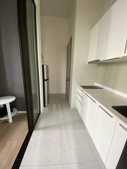 Chewathai Residence Asoke · 163.68 SqM · Floor 8 · Rama 9, Bangkok · Photo 2 Chewathai Residence Asoke Condo in Rama 9, Bangkok – photo 2