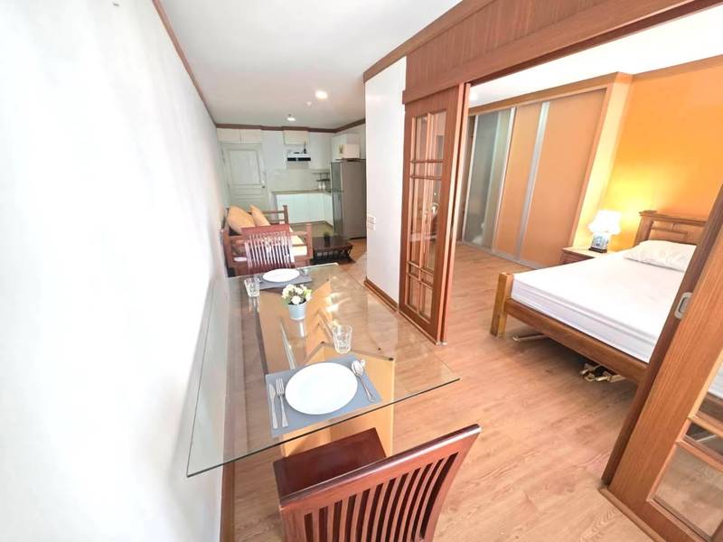 The Waterford Diamond · 1 bedroom · 51.65 SqM · Floor 17 · Phrom Phong, Bangkok · Photo 1 The Waterford Diamond 1-bedroom Condo in Phrom Phong, Bangkok – photo 1