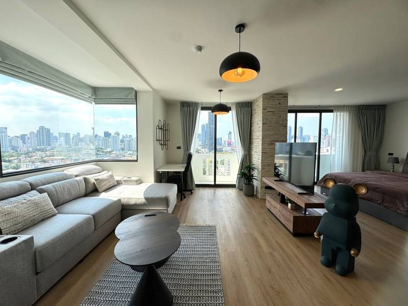 J.C. Tower · 1 bedroom · 55 SqM · Floor 17 · Phetchaburi Road, Bangkok · Photo 3 J.C. Tower 1-bedroom Condo in Phetchaburi Road, Bangkok – photo 3