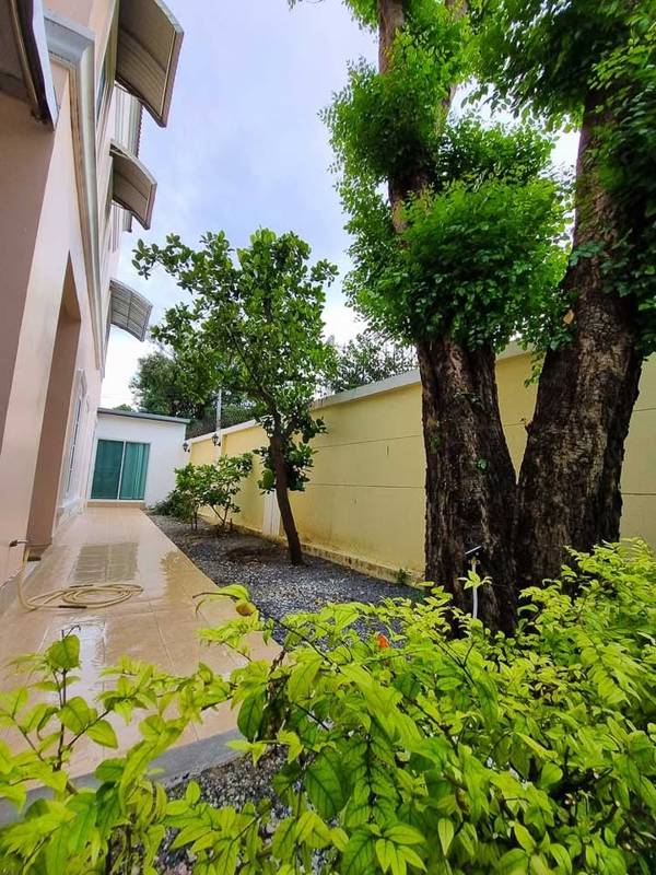 URBAN SATHORN · 5 bedroom · 300 SqM · Floor 1 · Sathon, Bangkok · Photo 3 URBAN SATHORN 5-bedroom Townhouse in Sathon, Bangkok – photo 3