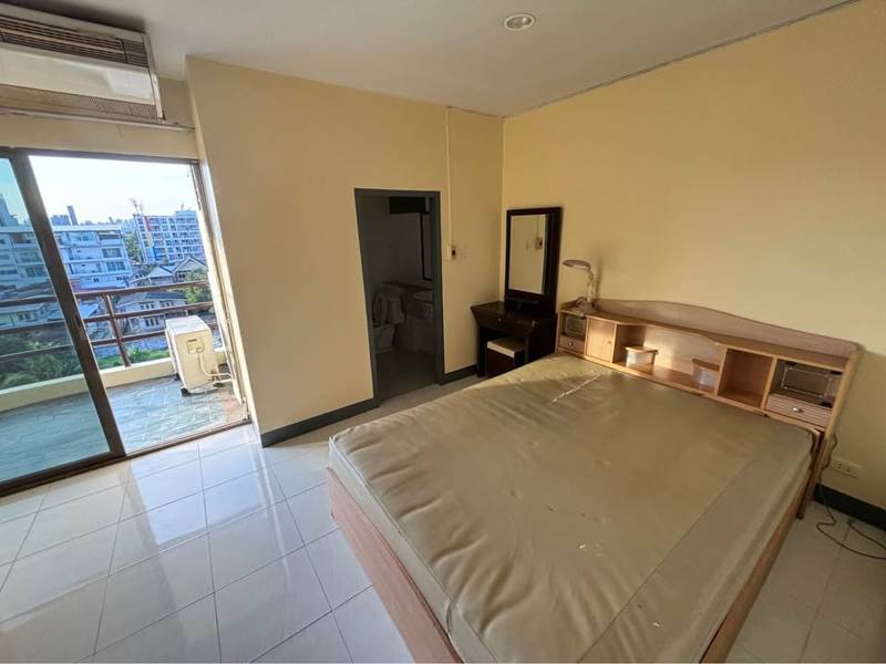 The Living Tower Sukhumvit 64/1 · 2 bedroom · 52 SqM · Floor 6 · Punnawithi, Bangkok · Photo 3 The Living Tower Sukhumvit 64/1 2-bedroom Condo in Punnawithi, Bangkok – photo 3