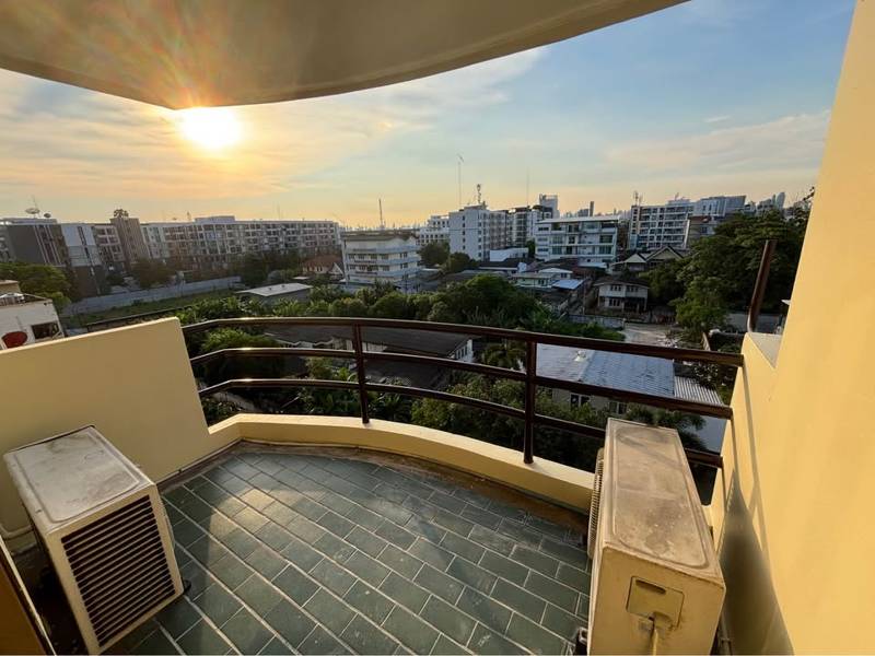 The Living Tower Sukhumvit 64/1 · 2 bedroom · 52 SqM · Floor 6 · Punnawithi, Bangkok · Photo 4 The Living Tower Sukhumvit 64/1 2-bedroom Condo in Punnawithi, Bangkok – photo 4