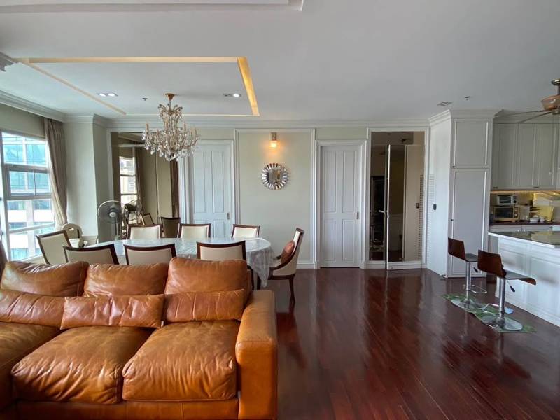 Baan Klang Krung Siam-Pathumwan · 3 bedroom · 140 SqM · Floor 14 · Victory Monument, Bangkok · Photo 1 Baan Klang Krung Siam-Pathumwan 3-bedroom Condo in Victory Monument, Bangkok – photo 1