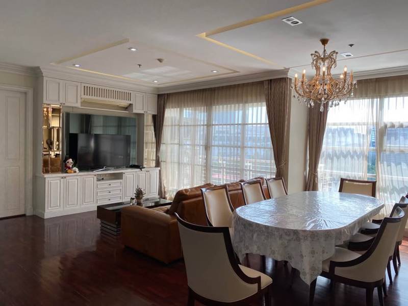 Baan Klang Krung Siam-Pathumwan · 3 bedroom · 140 SqM · Floor 14 · Victory Monument, Bangkok · Photo 2 Baan Klang Krung Siam-Pathumwan 3-bedroom Condo in Victory Monument, Bangkok – photo 2