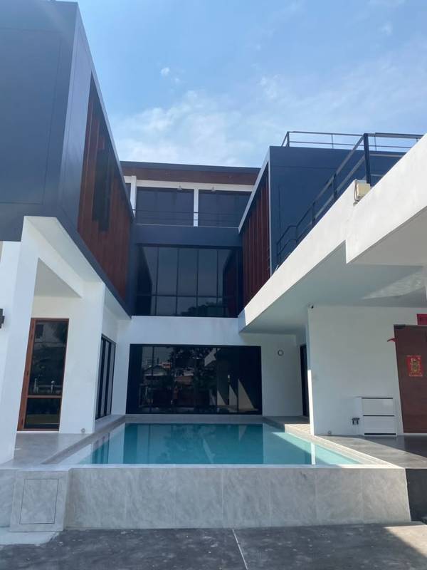 Sukhumvit 62 Private Pool Villa · 5 bedroom · 700 SqM · Photo 2 Sukhumvit 62 Private Pool Villa 5-bedroom Detached House – photo 2