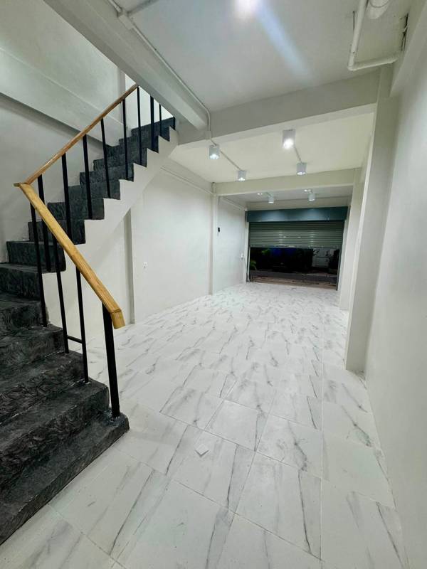 Sathorn 11 Pet Friendly 4-Story Townhouse · 4 bedroom · 180 SqM · Floor 4 · Photo 5 Sathorn 11 Pet Friendly 4-Story Townhouse 4-bedroom Townhouse – photo 5