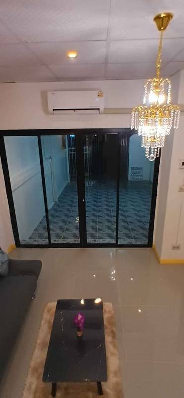 Townhouse near Khlong Bang Phai Station – Pet Friendly · 3 bedroom · 120 SqM · Floor 1 · Chatuchak, Bangkok · Photo 5 Townhouse near Khlong Bang Phai Station – Pet Friendly 3-bedroom Townhouse in Chatuchak, Bangkok – photo 5