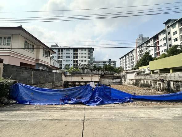 The Village Bangna Km.10 · 56 SqM · Bang Na, Bangkok · Photo 2 The Village Bangna Km.10 Office in Bang Na, Bangkok – photo 2