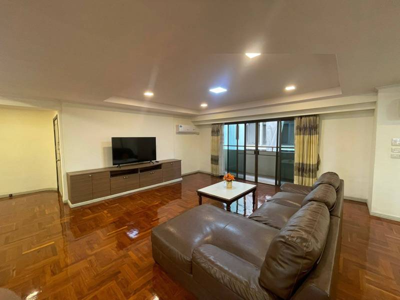 D.H. Grand Tower · 3 bedroom · 280 SqM · Floor 4 · Phrom Phong, Bangkok · Photo 3 D.H. Grand Tower 3-bedroom Condo in Phrom Phong, Bangkok – photo 3