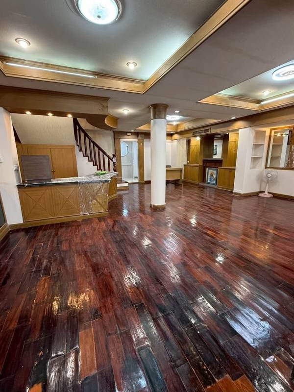 Two-Storey House Near Khlong Toei · 2 bedroom · 100 SqM · Floor 2 · Photo 3 Two-Storey House Near Khlong Toei 2-bedroom Detached House – photo 3