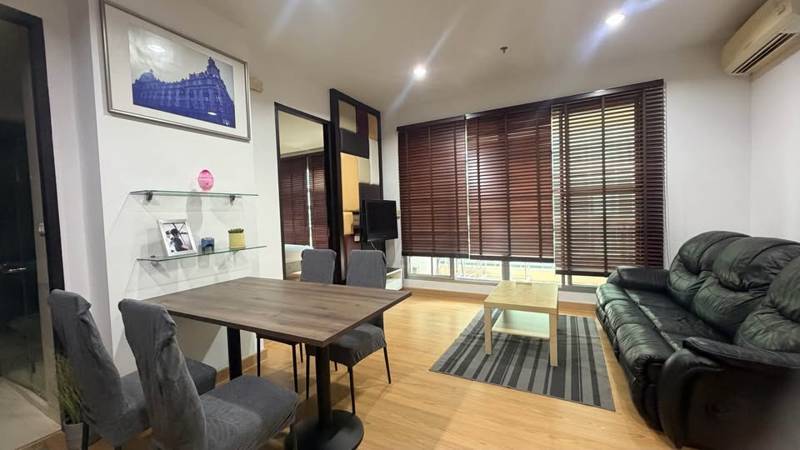 Baan Klang Krung Siam-Pathumwan · 1 bedroom · 45 SqM · Floor 12 · Victory Monument, Bangkok · Photo 1 Baan Klang Krung Siam-Pathumwan 1-bedroom Condo in Victory Monument, Bangkok – photo 1